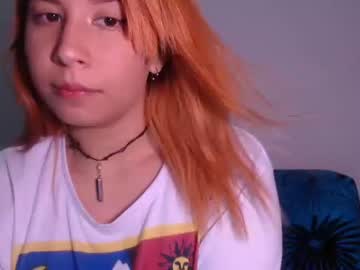 Vibrator si erectie puternica la webcam dupa masturbare